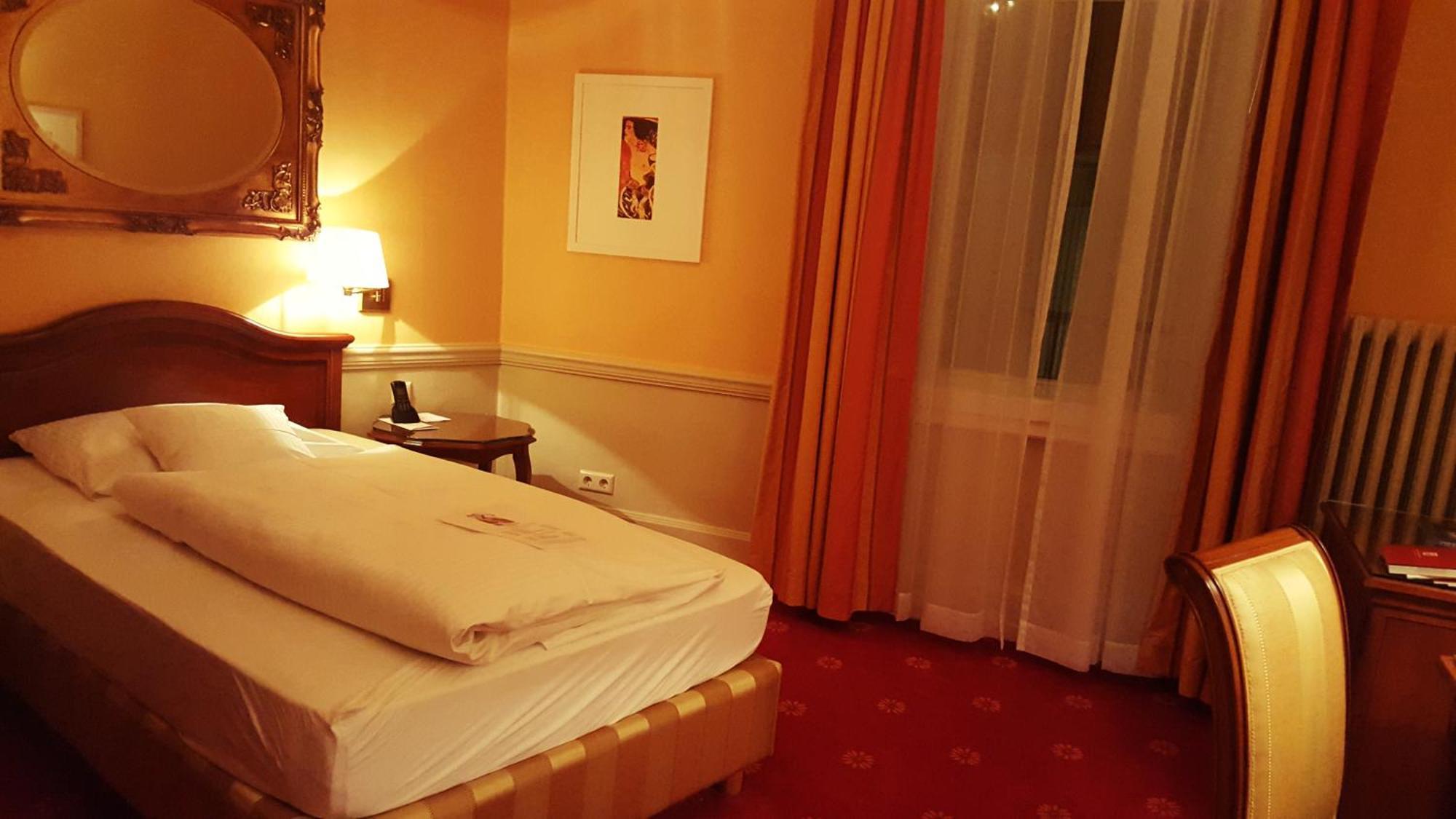 แอตแลนติก พาร์คโฮเทล Hotel บาเดน-บาเดน ภายนอก รูปภาพ