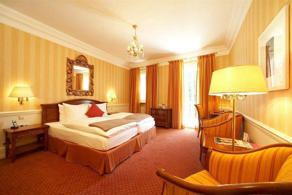 แอตแลนติก พาร์คโฮเทล Hotel บาเดน-บาเดน ภายนอก รูปภาพ