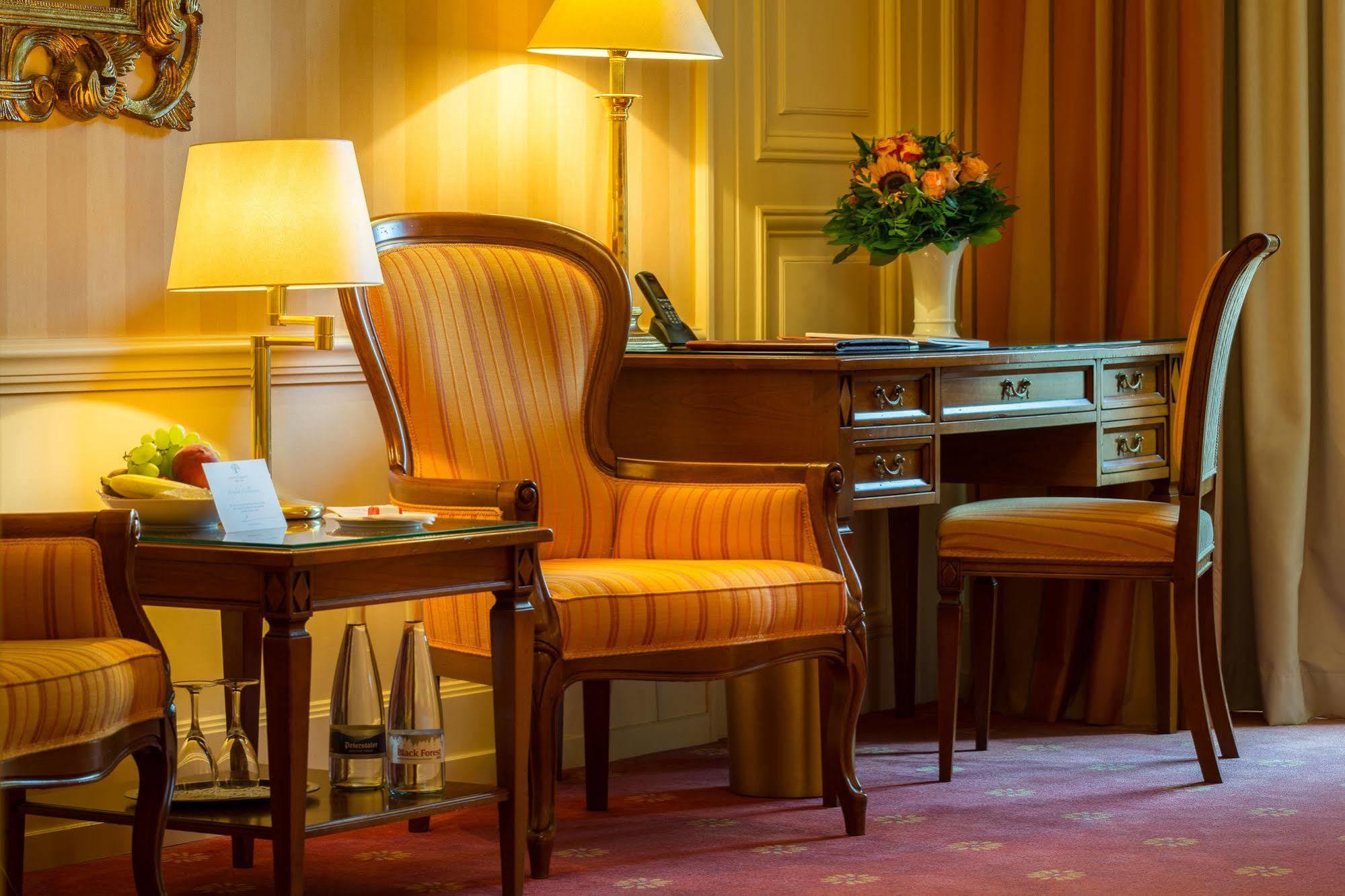 แอตแลนติก พาร์คโฮเทล Hotel บาเดน-บาเดน ภายนอก รูปภาพ