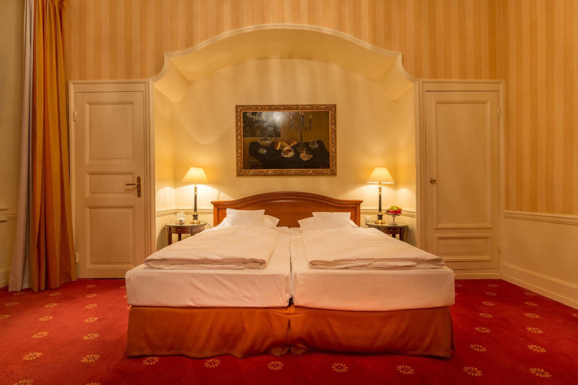 แอตแลนติก พาร์คโฮเทล Hotel บาเดน-บาเดน ภายนอก รูปภาพ