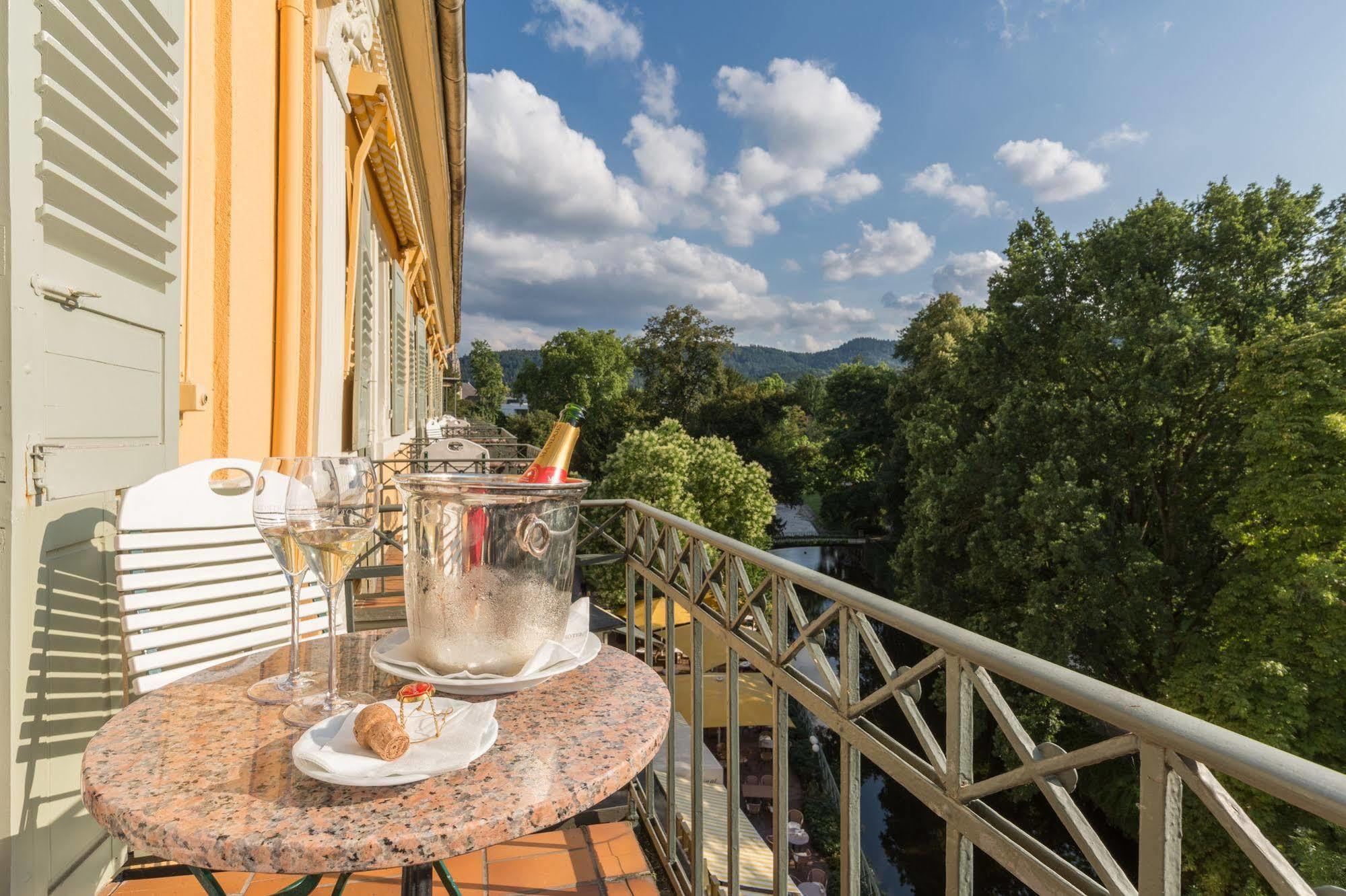 แอตแลนติก พาร์คโฮเทล Hotel บาเดน-บาเดน ภายนอก รูปภาพ