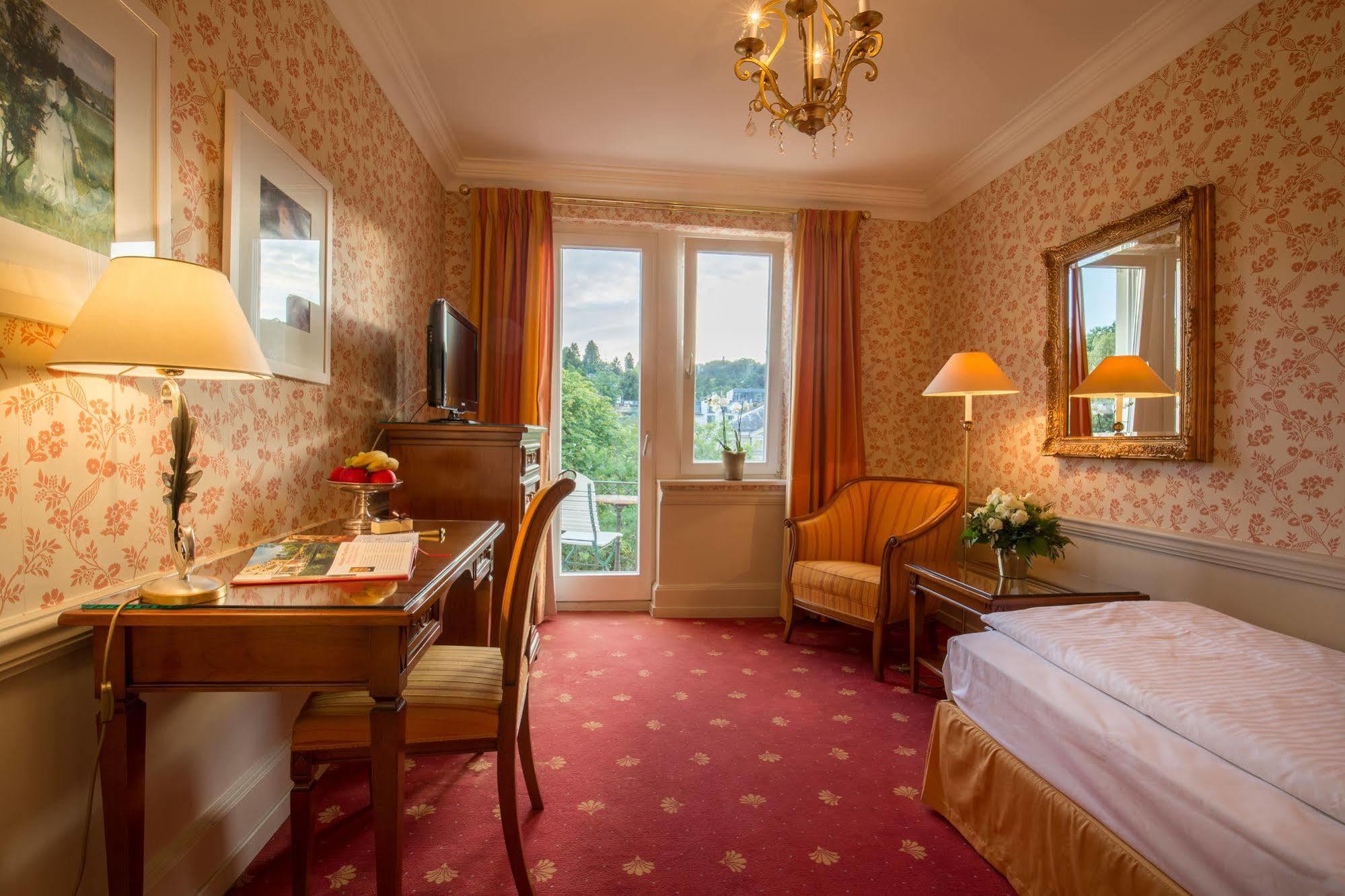 แอตแลนติก พาร์คโฮเทล Hotel บาเดน-บาเดน ภายนอก รูปภาพ